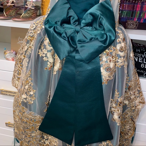 Custom dress - Picture 7 of 13